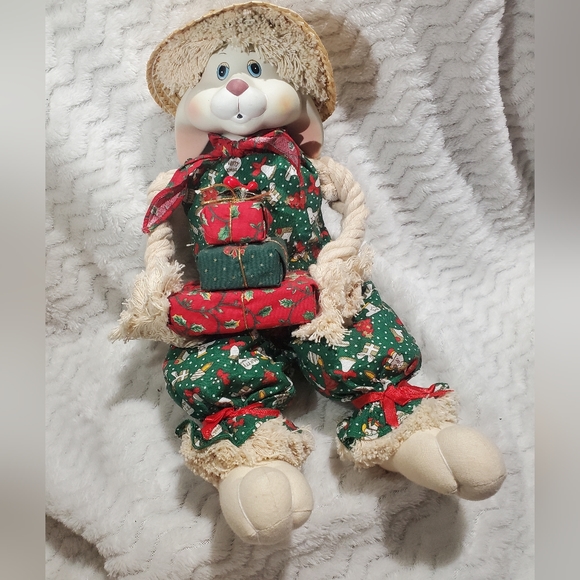 House Of Lloyd Christmas Around The World Floyd Shelf Decor - Picture 2 of 6